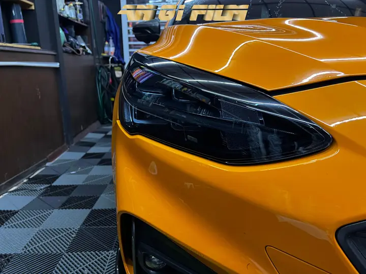 Ford Focus・大燈燻黑