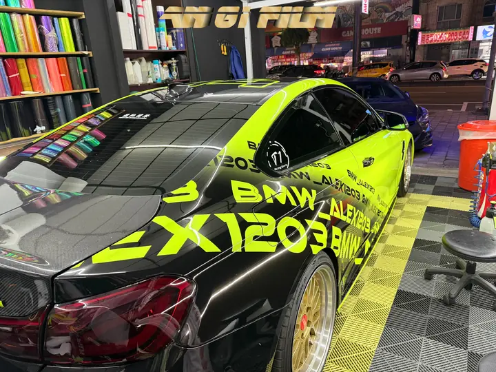 BMW・螢光字樣・客製彩貼